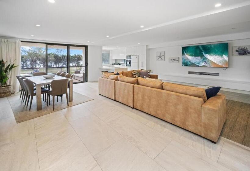 带4个卧室的公寓, Bay Royal Apartments