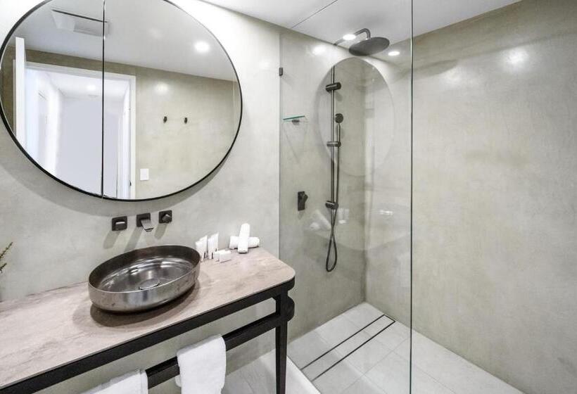 带2个卧室的高级公寓, Bay Royal Apartments