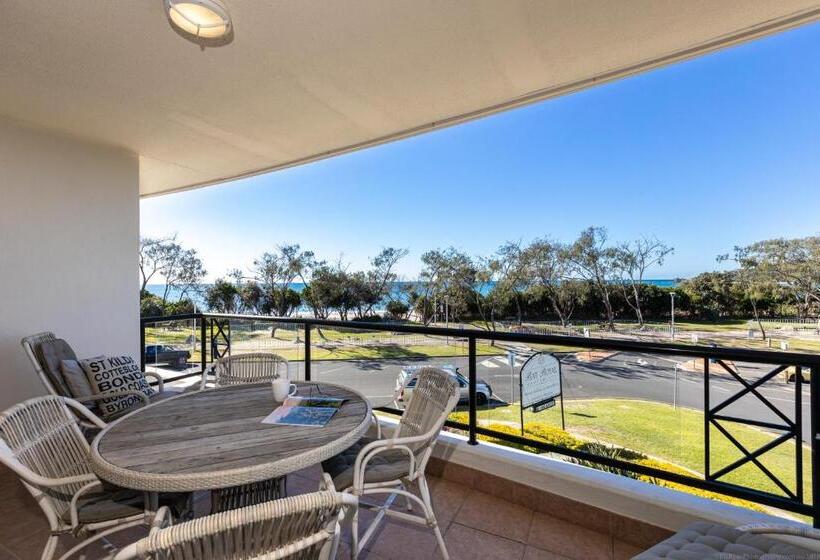 Superior 2-bedroom flat with sea view, Bay Royal Apartments