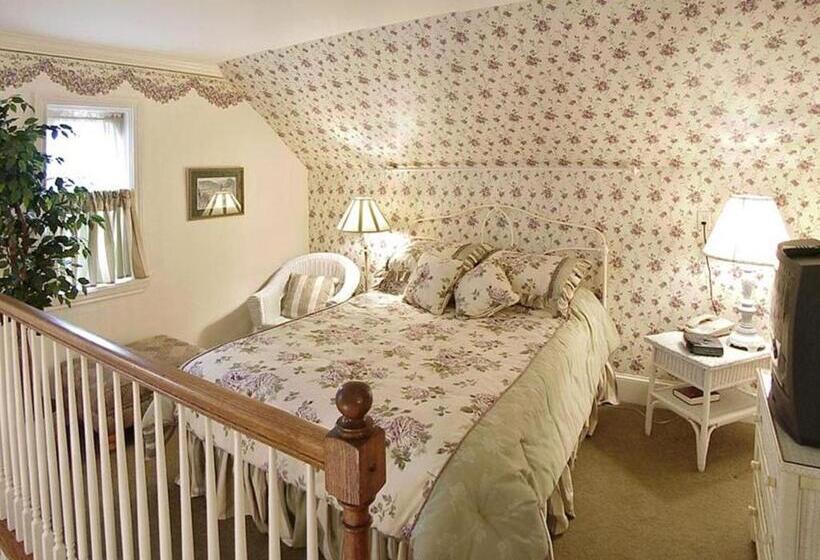 Полулюкс, Birdinhand Village Inn & Suites