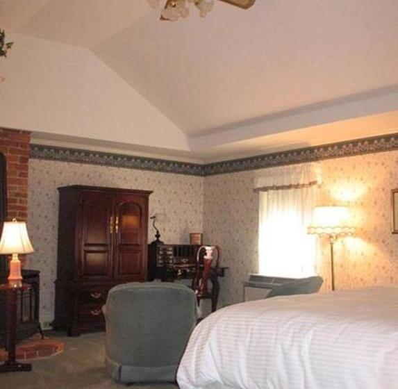 小型套房, Birdinhand Village Inn & Suites