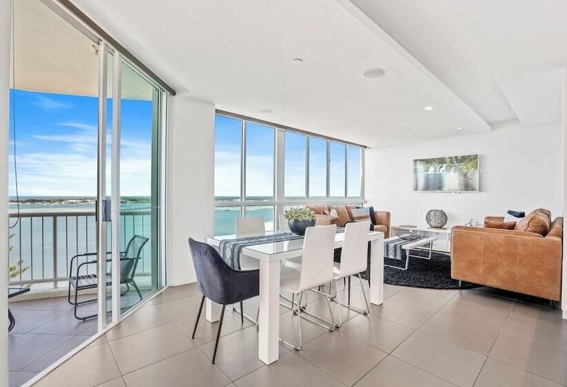 Апартаменты Ejecutiva 2 Спальни, Crystal Bay On The Broadwater