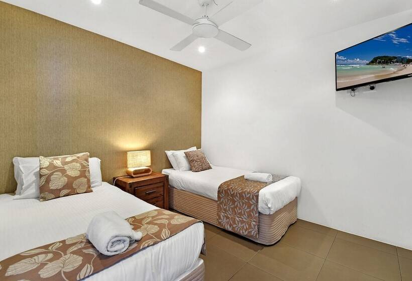 两卧行政公寓, Crystal Bay On The Broadwater