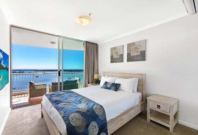 Апартаменты Deluxe 3 Спальни, Crystal Bay On The Broadwater