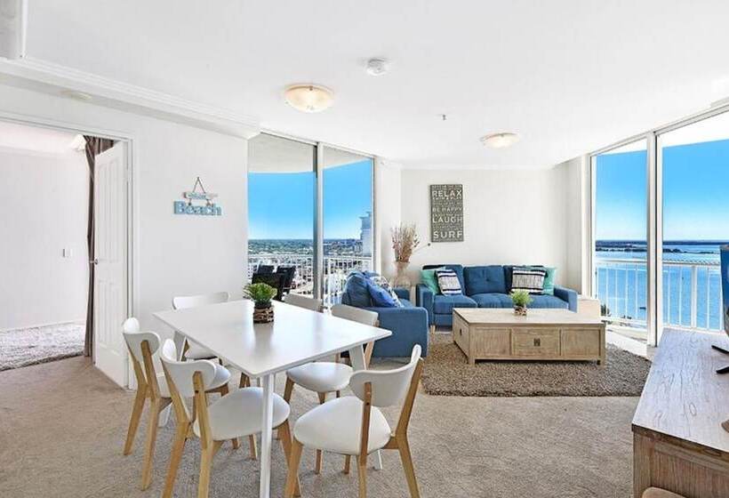 带3个卧室的豪华公寓, Crystal Bay On The Broadwater