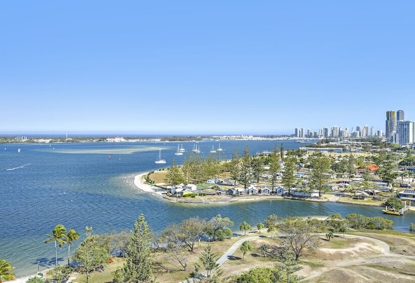 Апартаменты Deluxe 2 Спальни, Crystal Bay On The Broadwater