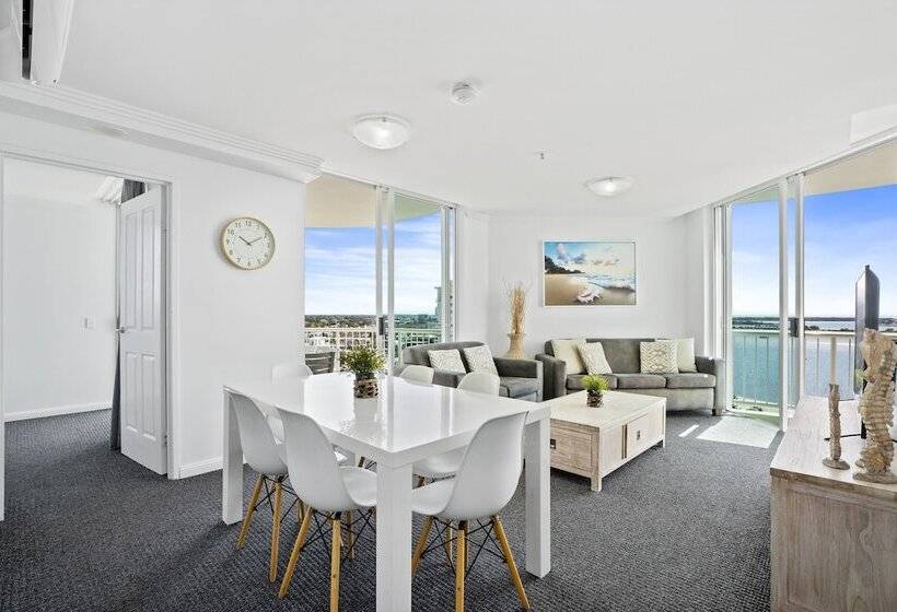 带3个卧室的豪华公寓, Crystal Bay On The Broadwater