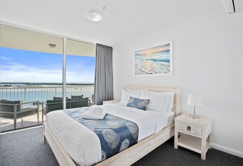 Апартаменты Deluxe 3 Спальни, Crystal Bay On The Broadwater
