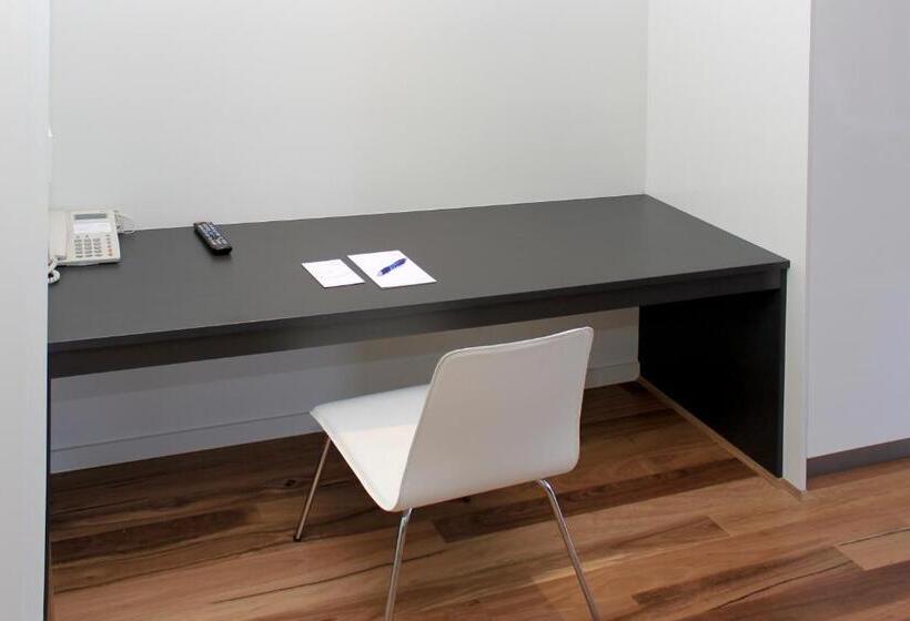 Люкс 2 Спальни, Essence Apartments Chermside