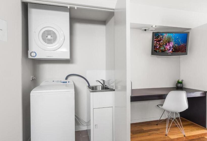 سوئیت 2 خوابه, Essence Apartments Chermside