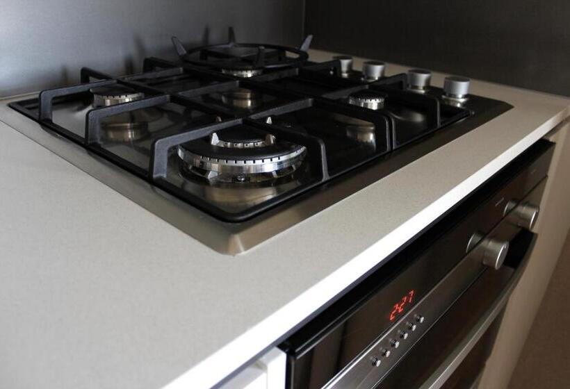 آپارتمان 2 خوابه, Essence Apartments Chermside