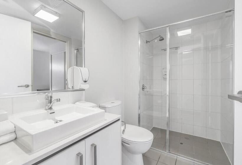 Люкс, Essence Apartments Chermside