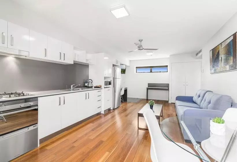スイート, Essence Apartments Chermside