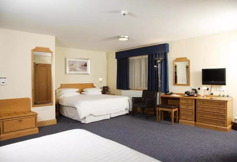 ファミリールーム, Portrush Adelphi