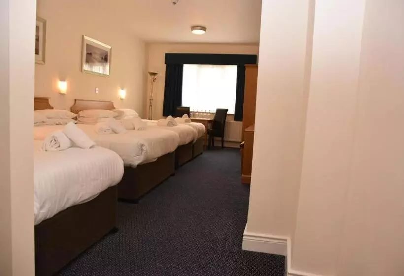 ファミリールーム, Portrush Adelphi