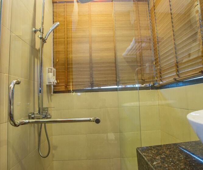 سوییت خانوادگی, Anise Sapa