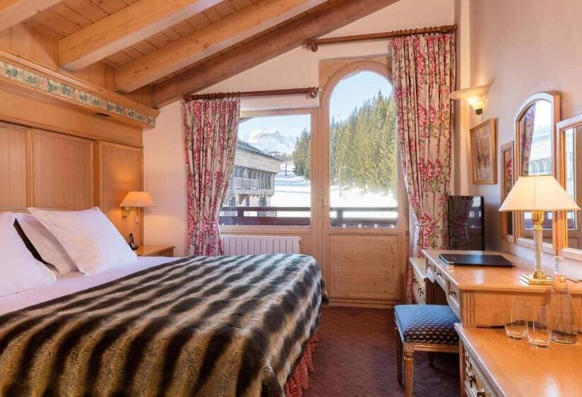 غرفة برستيج, Carlina