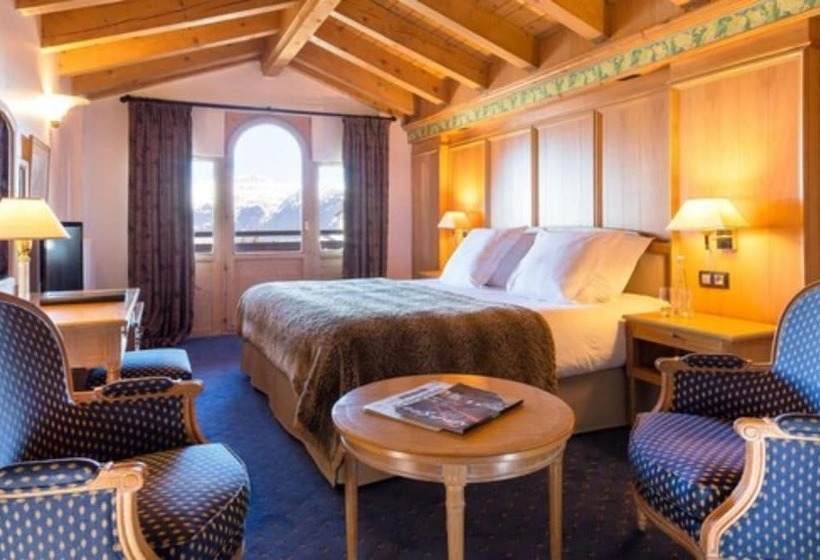 غرفة عائلية, Carlina