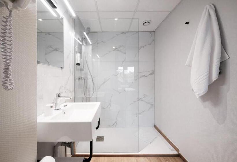 Номер Стандарт, Hôtel Du Parc