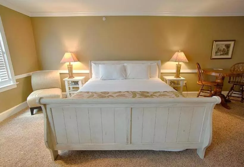 キングサイズベッドのスタンダードルーム, Selinsgrove Inn