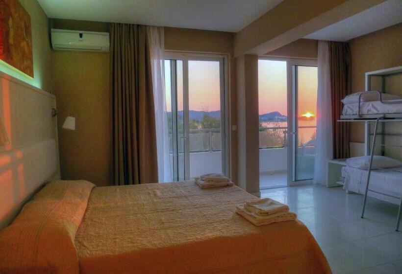 4인용 스탠다드 룸, Sidari Beach