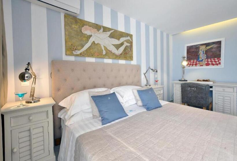 주니어 스위트 측면 바다 전망, Sidari Beach