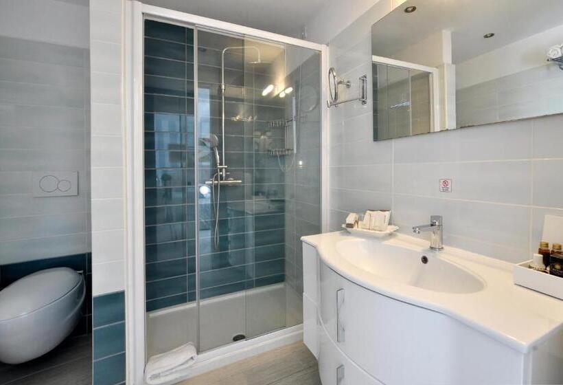 주니어 스위트 측면 바다 전망, Sidari Beach