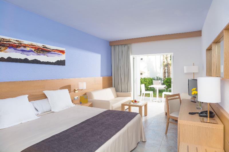 デラックスルーム, Swiss Belhotel Merauke