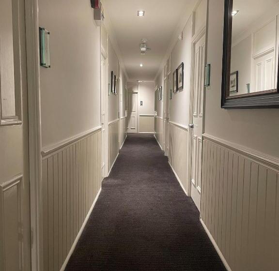 スタンダードルーム, The Bridge Inn