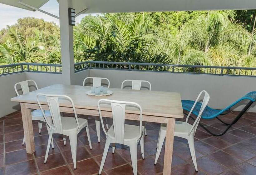 ２ベッドルームアパートメント, Oasis At Palm Cove