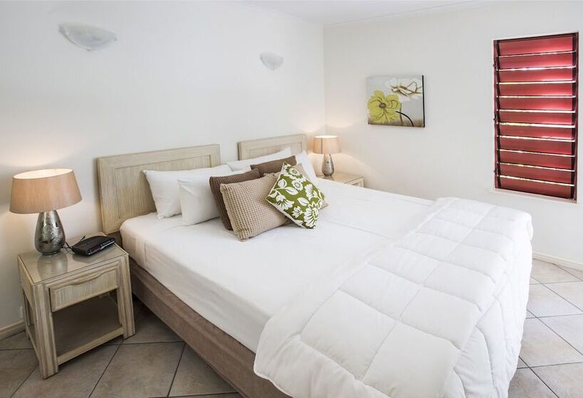 ３ベッドルームアパートメント, Oasis At Palm Cove