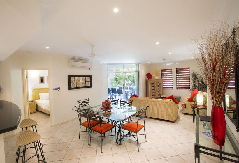 ３ベッドルームアパートメント, Oasis At Palm Cove