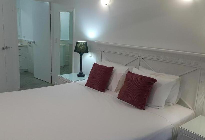 ２ベッドルームアパートメント, Oasis At Palm Cove