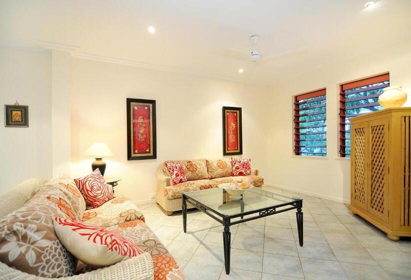 ２ベッドルームアパートメント, Oasis At Palm Cove