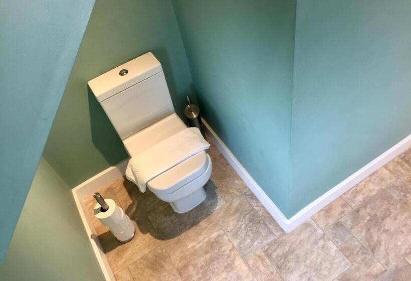 חדר סטנדרט, Thatched Cottage