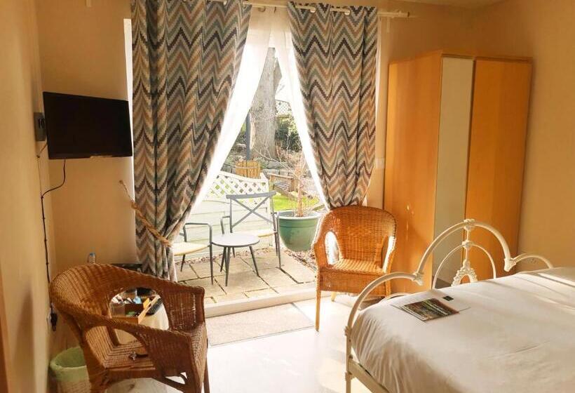 חדר סטנדרט, Thatched Cottage