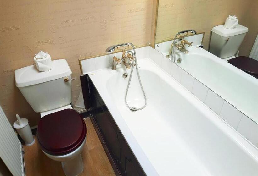 חדר סופריור, Thatched Cottage