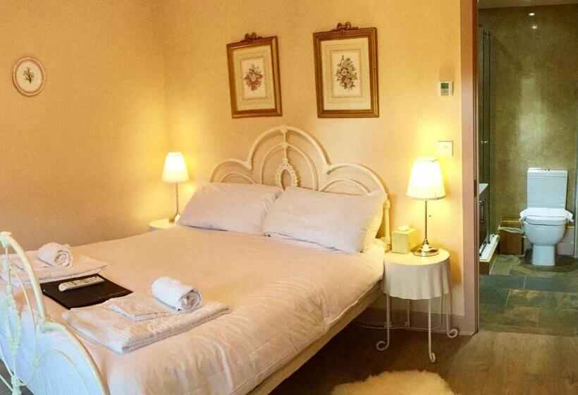 חדר סטנדרט, Thatched Cottage