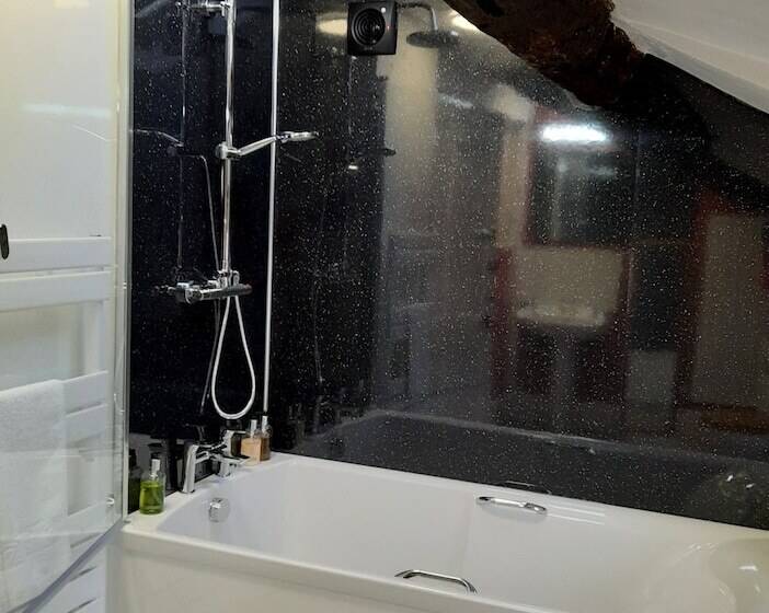 חדר סטנדרט יחיד, The White House Guest House