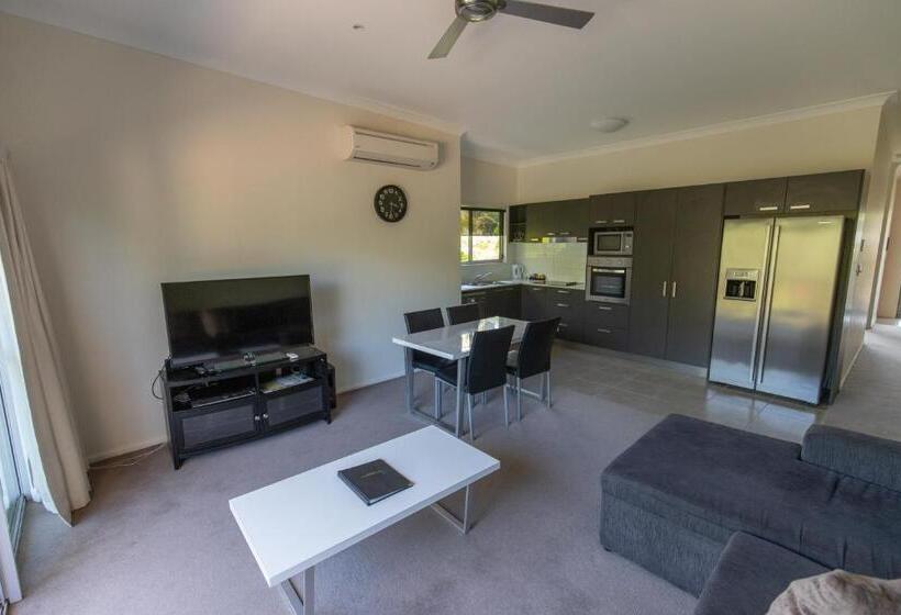 بنجلو قياسى, Rosslyn Bay Resort Yeppoon