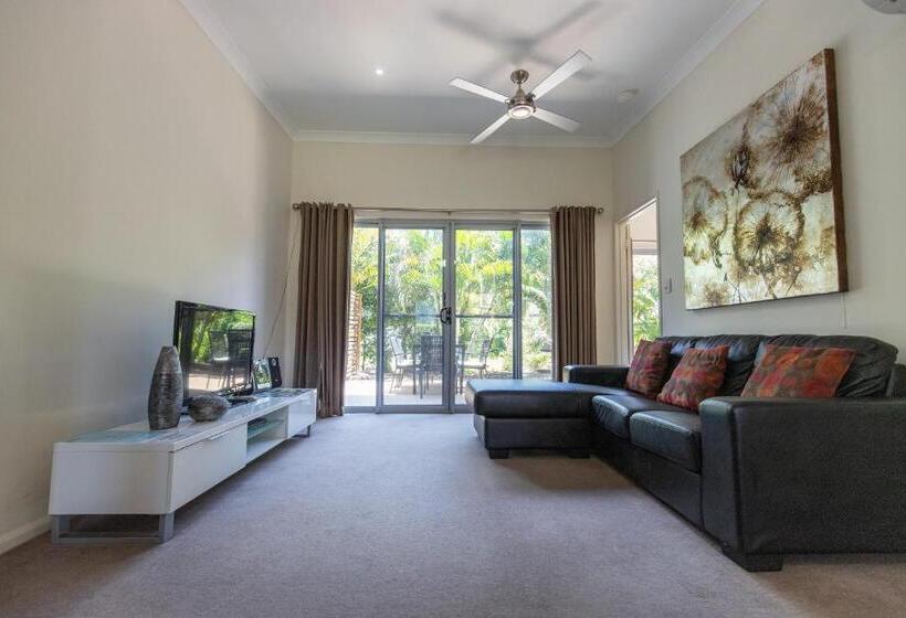 بنجلو عائلى, Rosslyn Bay Resort Yeppoon