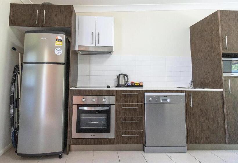 بنجلو عائلى, Rosslyn Bay Resort Yeppoon