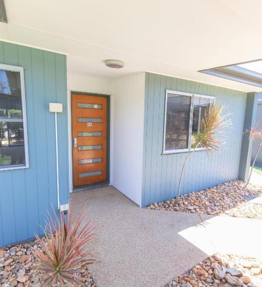 بنجلو عائلى, Rosslyn Bay Resort Yeppoon