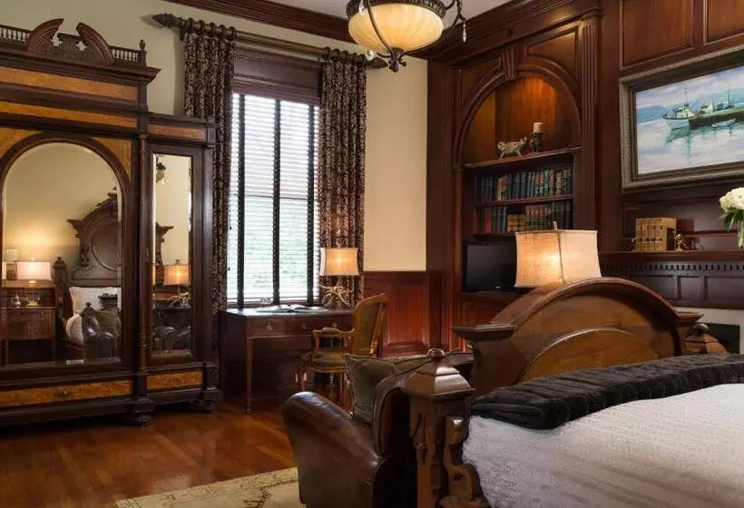 スイート, The Twelve Oaks Bed & Breakfast