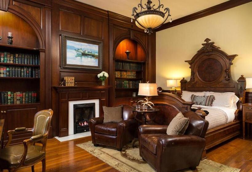 جناح, The Twelve Oaks Bed & Breakfast