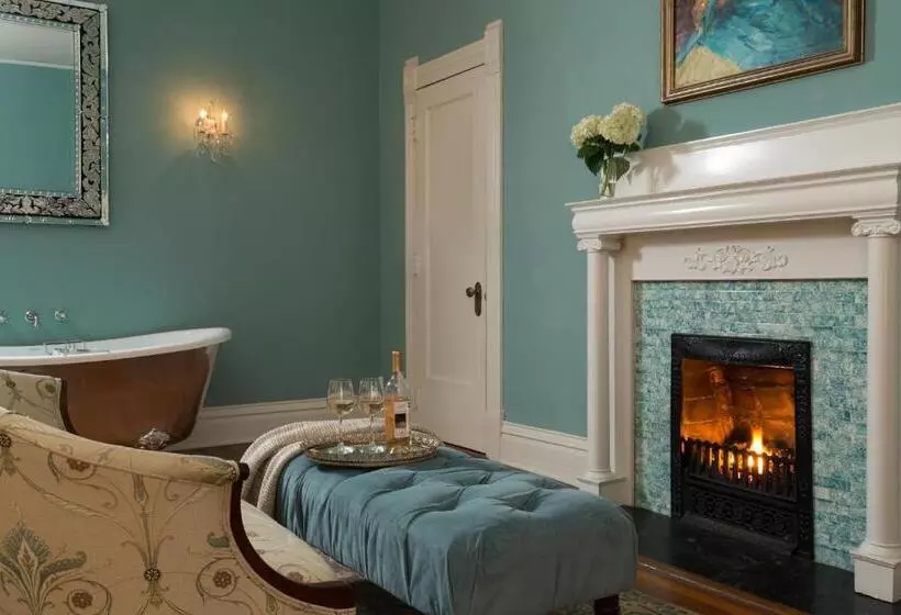 スーペリアースイート, The Twelve Oaks Bed & Breakfast