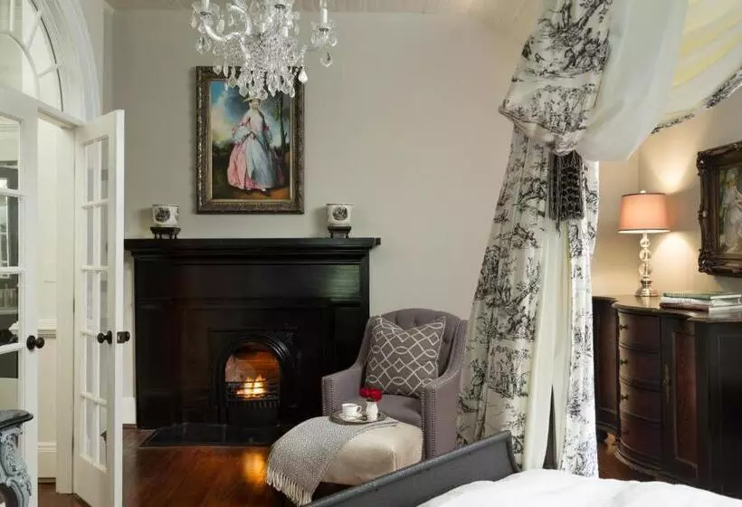 ハイドロマッサージバス付きスイート, The Twelve Oaks Bed & Breakfast