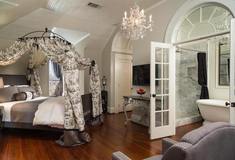 자쿠지 스위트, The Twelve Oaks Bed & Breakfast