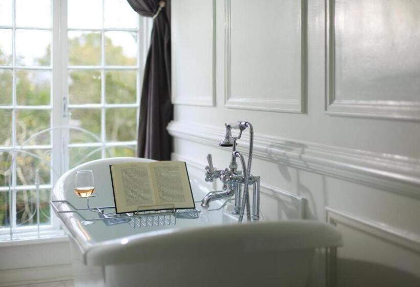 جناح سرير كينج, The Twelve Oaks Bed & Breakfast