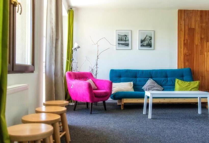 آپارتمان 2 خوابه, Krokus